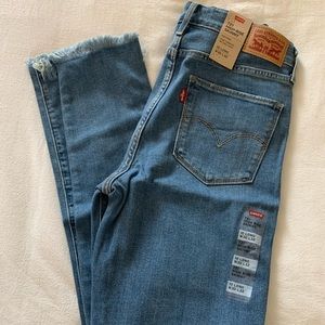 NWT Levi’s 721 High-Rise Skinny Jeans
